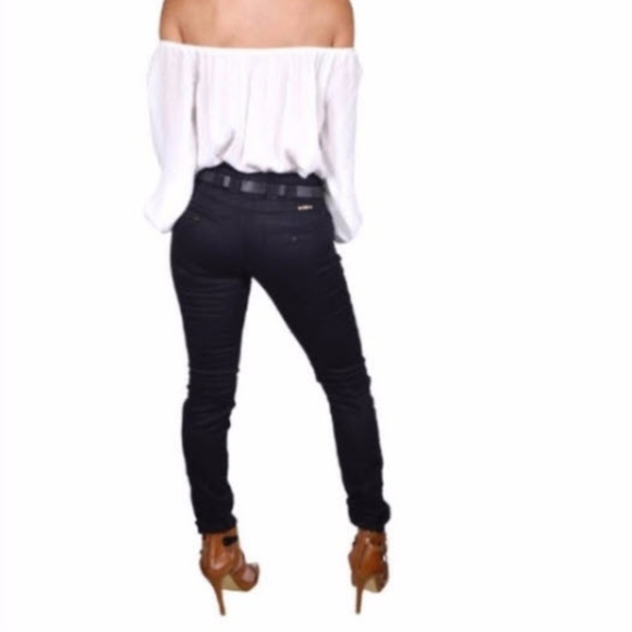 DONATED!! Three button - Picture 3 of 8